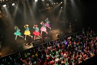 ももいろクローバーZ「チビッ子祭り2014」の様子。