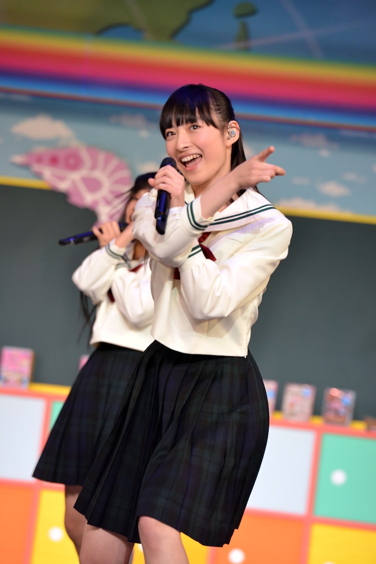 松野莉奈 エビ中 流れ星 舞浜で即興コント ひじ祭り 画像ギャラリー 23 73 音楽ナタリー 松野莉奈 エビ中 流れ星 舞浜で即興コント ひじ祭り 画像ギャラリー 23 73 音楽ナタリー