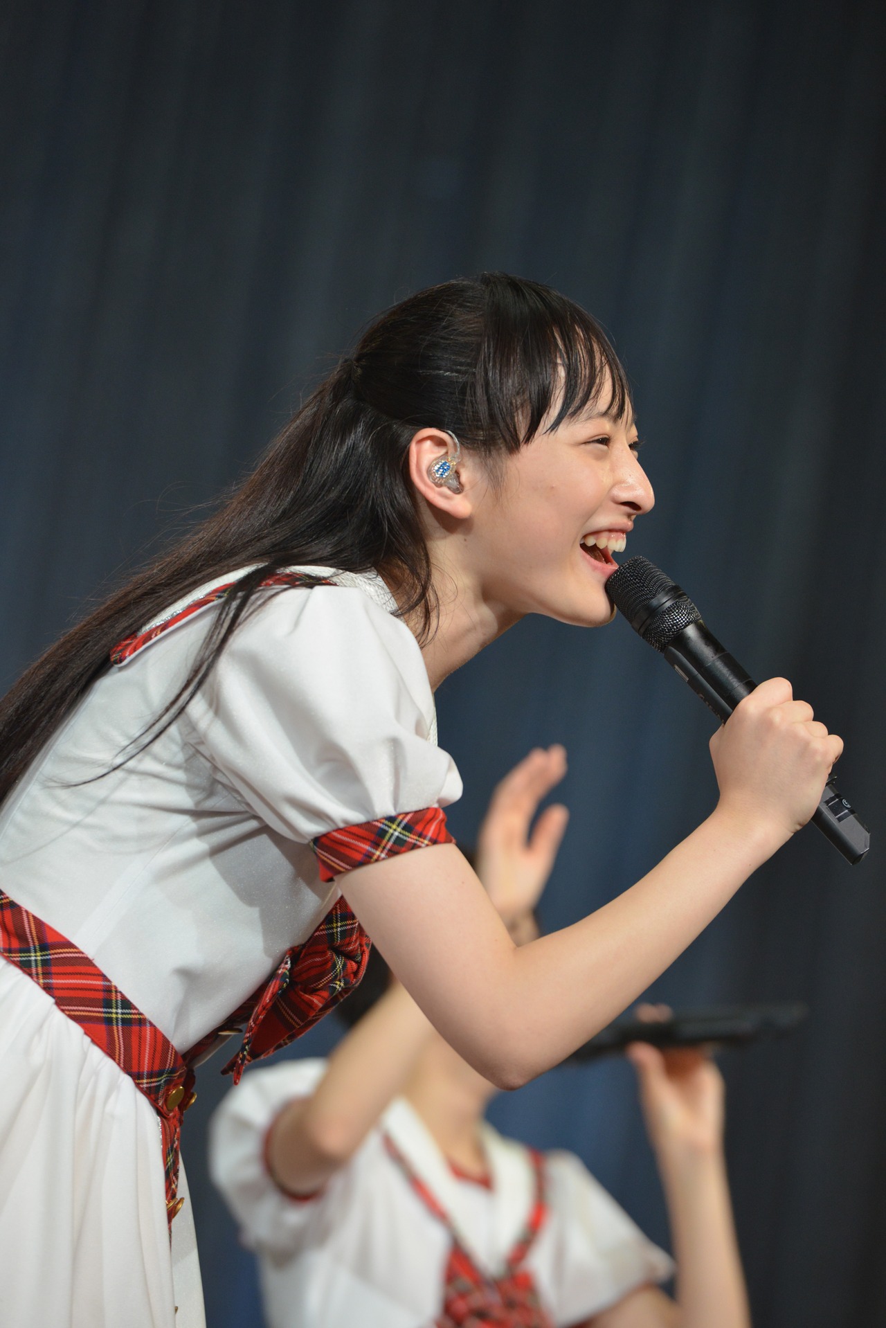 松野莉奈