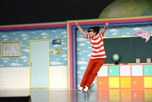 前説を務めた流れ星の後輩、牧野ステテコ。