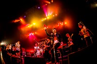 アンコールの様子。（撮影：浜野カズシ）