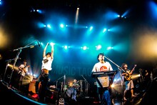 キュウソネコカミ（撮影：浜野カズシ）