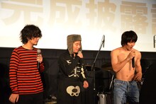 左から岡本啓佑、前野朋哉、野村周平。 (c)2014「日々ロック」製作委員会 (c)榎屋克優 / 集英社