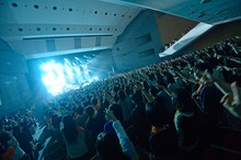 WEAVER「WEAVER "ID" TOUR 2014『Leading Ship』」渋谷公会堂公演の様子。