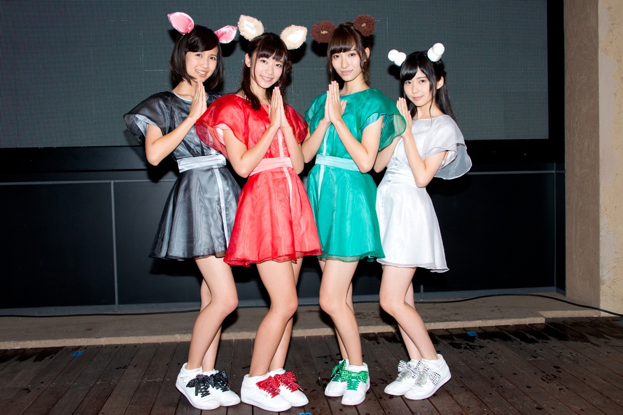 赤マルダッシュ☆「食べて、笑って、生きていく。」CD発売記念イベントの様子。