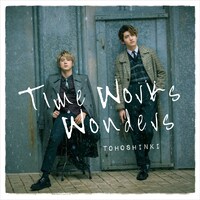 東方神起「Time Works Wonders」CD盤ジャケット