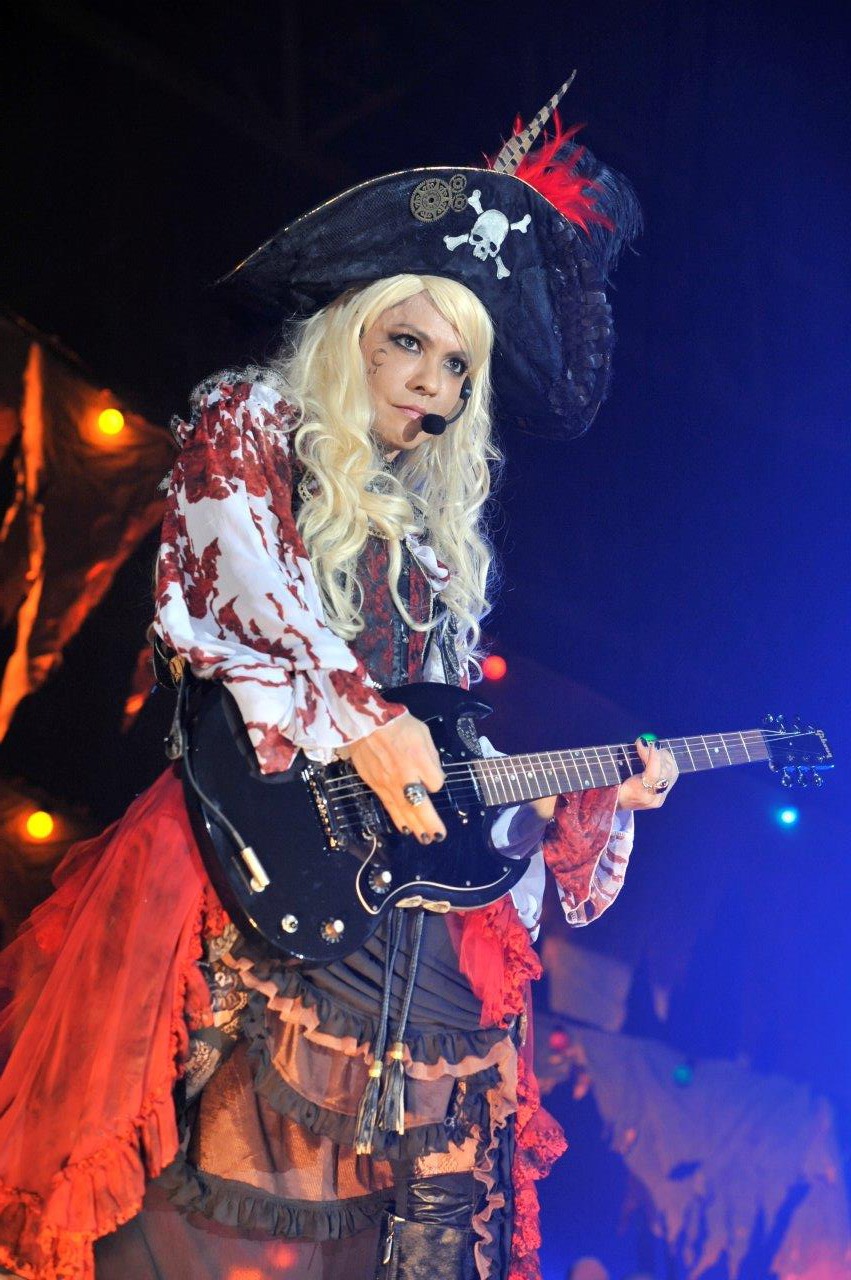 今週の人気画像10位は「VAMPSハロウィン初日に女海賊HYDE見参」より、HYDE（撮影：今元秀明、緒車寿一）