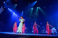 May J.（撮影：今元秀明、緒車寿一）