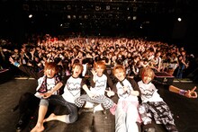 「カメレオワンマンツアー2014 ハイカメさんが通る」LIQUIDROOM公演の様子。（撮影：木村泰之）