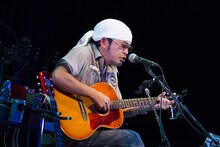 奥田民生「いきあたり股旅」道新ホール公演の様子。 （撮影：山本倫子）