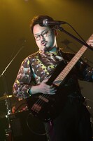 休日課長（B）（撮影：岩佐篤樹）