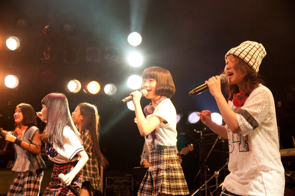Little Glee Monster