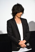 藤原基央（Vo, G）