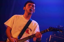 04 Limited SazabysのRYU-TA（G, Cho）。（Photo by kohei suzuki）