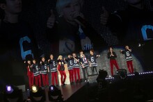 SUPER JUNIOR「SUPER JUNIOR WORLD TOUR “SUPER SHOW 6”」の様子。