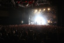 黒夢「TOUR 2014 BEFORE THE NEXT SLEEP VOL.1『夢は鞭』」東京公演の様子。（撮影：山内洋枝）