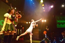 Negicco「Road of Negiiiiii ～Negicco One Man Show～ 2014 Autumn -Day One- ～Halloween～」の様子。