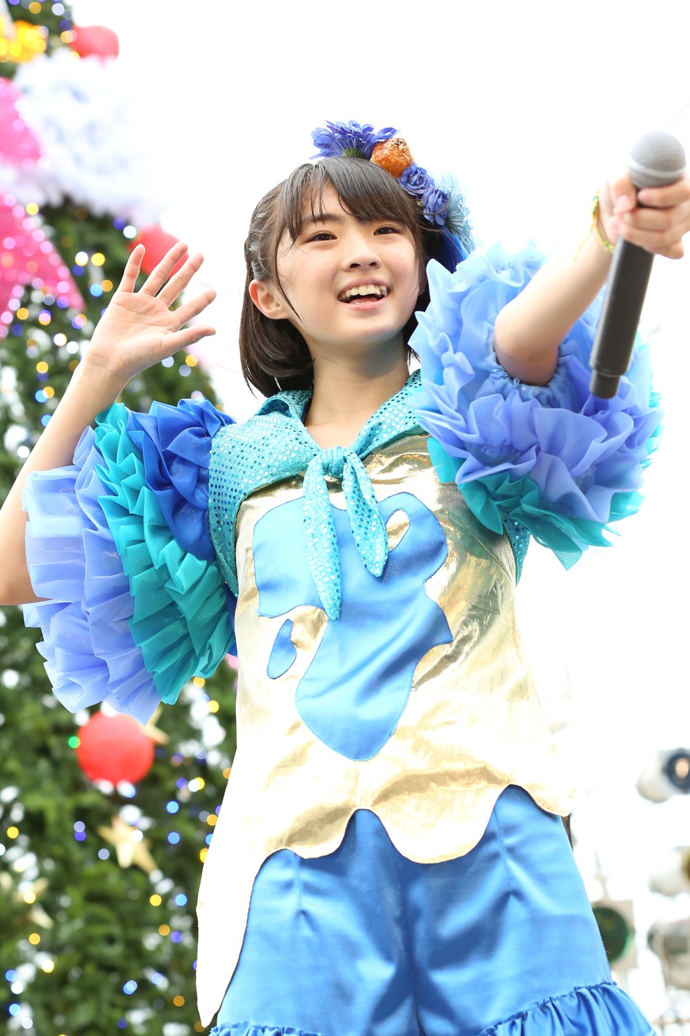 春名真依