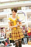 剛力彩芽「くやしいけど大事な人」発売記念イベントの様子。