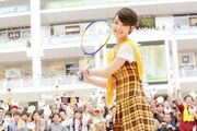 剛力彩芽「くやしいけど大事な人」発売記念イベントの様子。