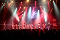 東京パフォーマンスドール 「東京パフォーマンスドール ZEPP TOUR 2014秋 ～DANCE SUMMIT”1×0”ver2.0～」大阪・Zepp Namba公演の様子。