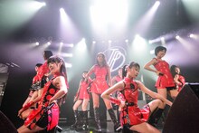 東京パフォーマンスドール 「東京パフォーマンスドール ZEPP TOUR 2014秋 ～DANCE SUMMIT”1×0”ver2.0～」大阪・Zepp Namba公演の様子。