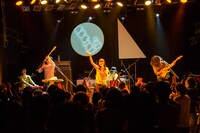 「ネトカノリリパ」でのShiggy Jr.のライブの様子。（撮影：渡辺裕樹）