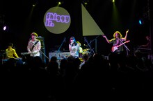 「ネトカノリリパ」でのShiggy Jr.のライブの様子。（撮影：渡辺裕樹）