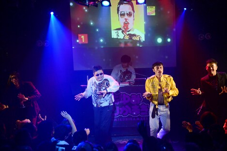 DJダイノジのパフォーマンスの様子。