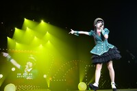 「私立恵比寿中学 東西大学芸会2014『エビ中のおもちゃビッグガレージ』」より、ソロ曲「ぁぃぁぃといく日本全国鉄道の旅」を歌う廣田あいか。