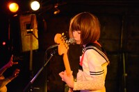 後藤まりこ「お前ら全部りなくすです」11月3日昼公演（ストロングスタイル）の様子。（撮影：朝岡英輔）