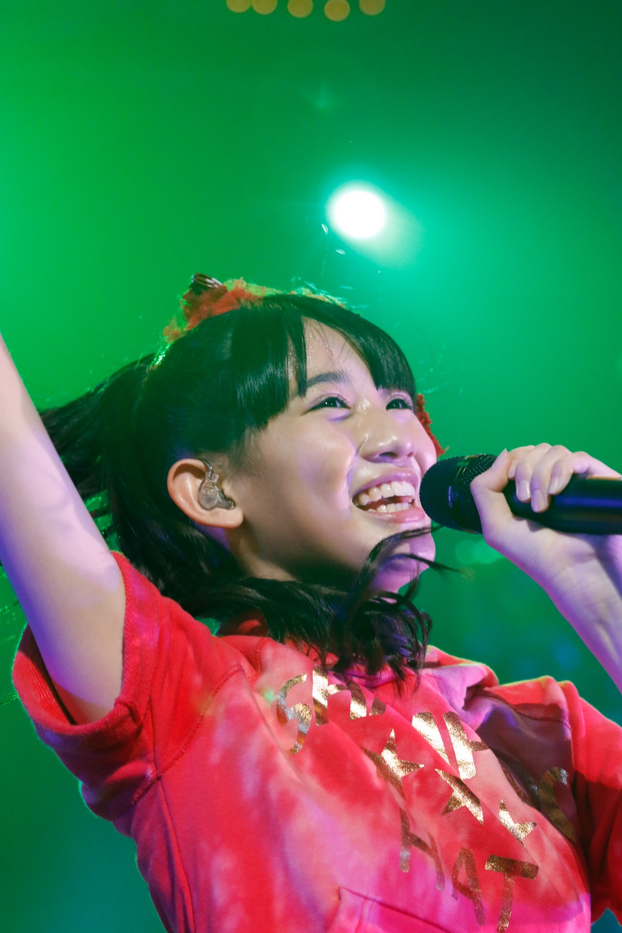 秋本帆華