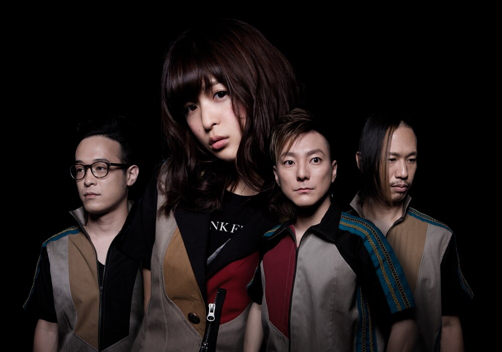 LUI◇FRONTiC◆松隈JAPAN。オプティマス松隈こと松隈ケンタは右から2番目。