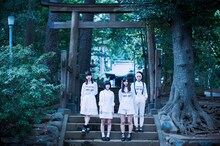 Maison book girl。左から宗本花音里、矢川葵、井上唯、コショージメグミ。