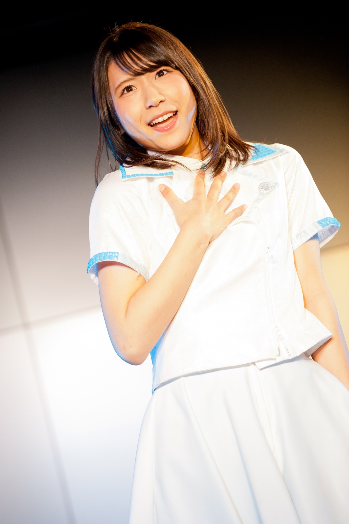 都築かな