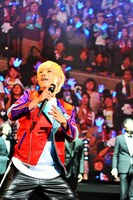 「ソナポケイズム ARENA TOUR 2014 ～年末特大号SP!!～」大阪・大阪城ホール公演の様子。