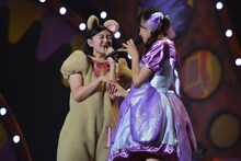 小林歌穂、星名美怜からなる“日本エビキテル連合”。