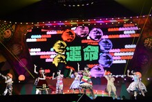 私立恵比寿中学 東西大学芸会2014「エビ中のおもちゃビッグガレージ」神戸ワールド記念ホール公演の様子。