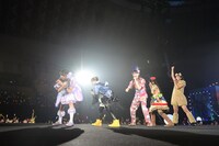 私立恵比寿中学 東西大学芸会2014「エビ中のおもちゃビッグガレージ」神戸ワールド記念ホール公演の様子。