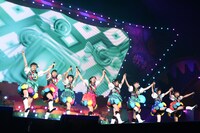 私立恵比寿中学 東西大学芸会2014「エビ中のおもちゃビッグガレージ」神戸ワールド記念ホール公演の様子。