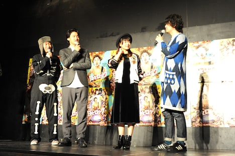 「ヒット祈願スペシャルイベント in 渋谷クラブ HARLEM」の様子。(c)2014「日々ロック」製作委員会 (c)榎屋克優 / 集英社