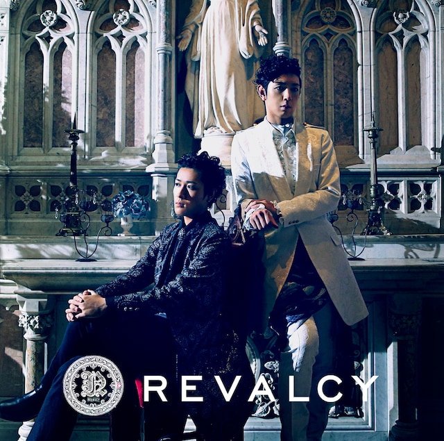 REVALCY「WHITE of CRIME」初回限定盤ジャケット