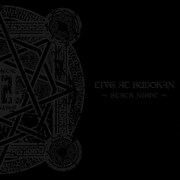 BABYMETAL「LIVE AT BUDOKAN "BUDO-CAN"- THE ONE - LIMITED BOX」に同梱されるライブCD「LIVE AT BUDOKAN ～BLACK NIGHT～」ジャケット。