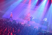 電気グルーヴ「電気グルーヴ25周年記念ツアー “塗糞祭”」11月8日の東京・Zepp Tokyo公演の様子。