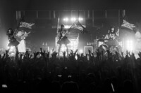 BABYMETAL「BABYMETAL BACK TO THE USA / UK TOUR 2014」イギリス・O2 Academy Brixton公演の様子。（Photo by Dana (distortion) Yavin）