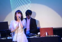 花澤香菜「KANAight」のライブパートの様子。