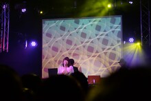 花澤香菜「KANAight」のライブパートの様子。