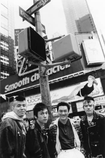 ブルーハーツ結成30周年記念グッズが当たるTwitter企画開始 - 音楽ナタリー