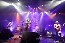 かりゆし58「☆ハイサイロード～大金星～2014-15」赤坂BLITZ公演の様子。