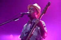 前川真悟（Vo, B）